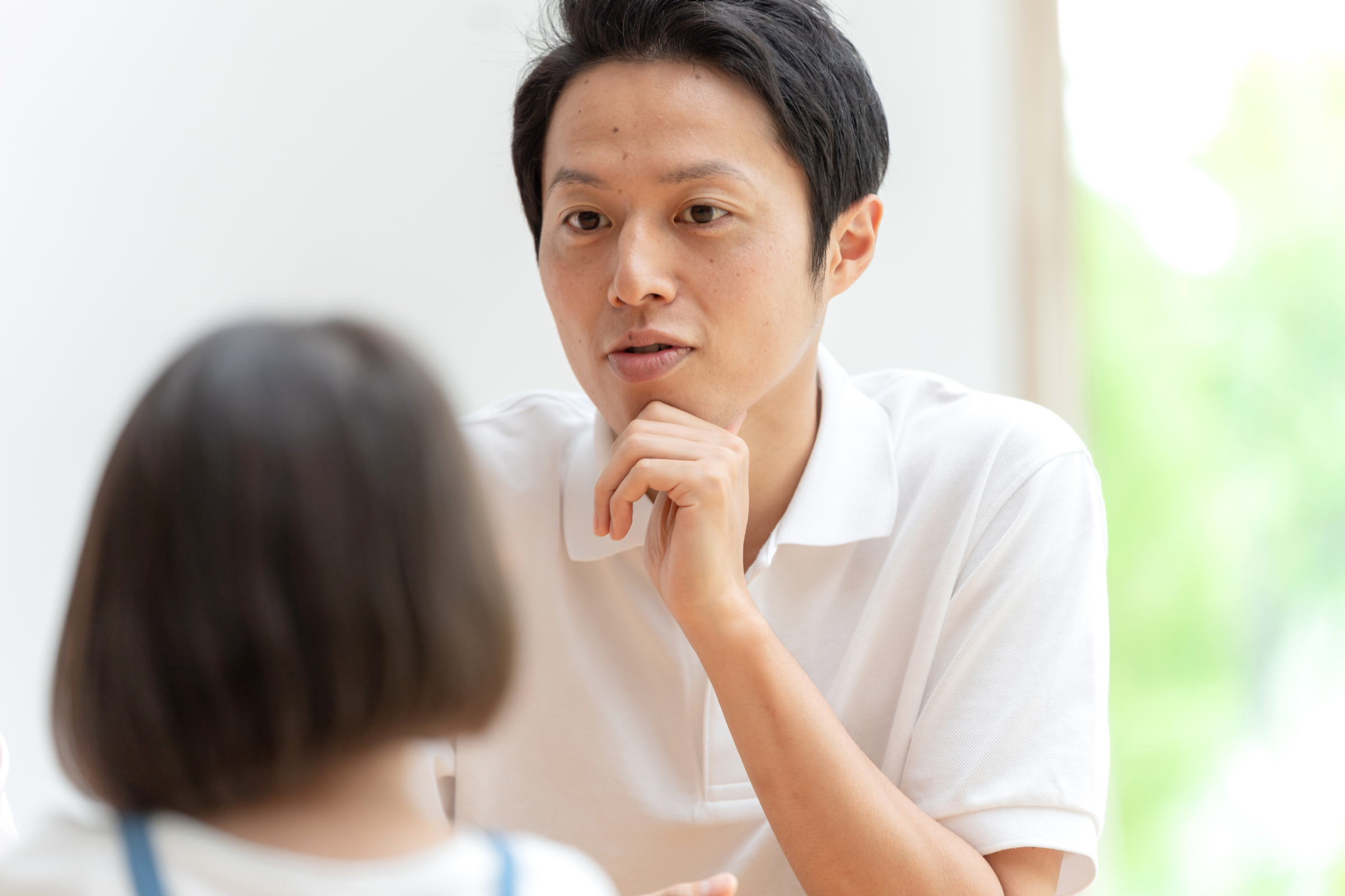 子どもとの関わりについて考える大人